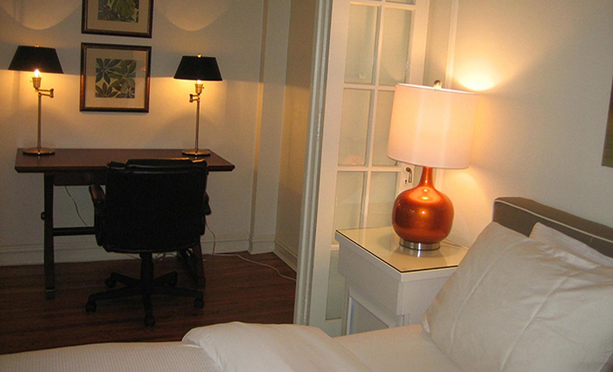 Morgan State House Inn Олбані Номер фото